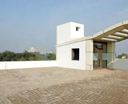 Hotel Rudra Vilas Agra  Bagian luar foto