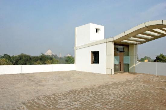 Hotel Rudra Vilas Agra  Bagian luar foto