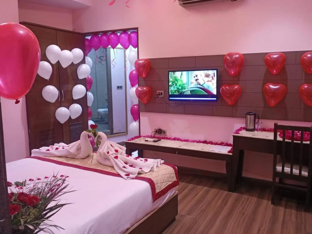 Hotel Rudra Vilas Agra  Bagian luar foto